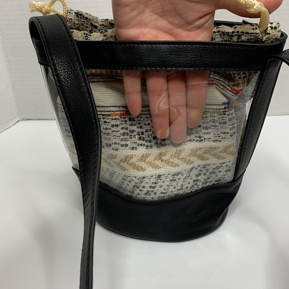 Express | Black Leather Lined Clear Bucket Bag Satchel | Boho Interior Event Bag - Picture 5 of 10